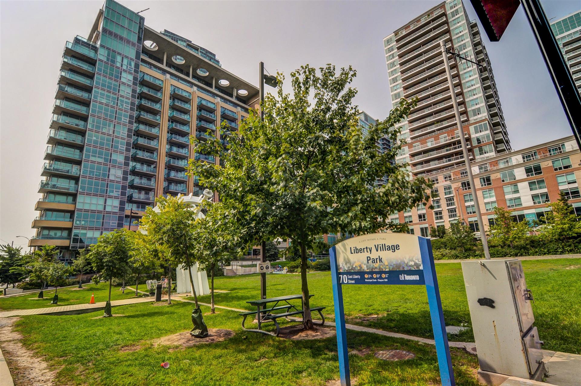 Liberty Village Farmers Market, Liberty Village Toronto